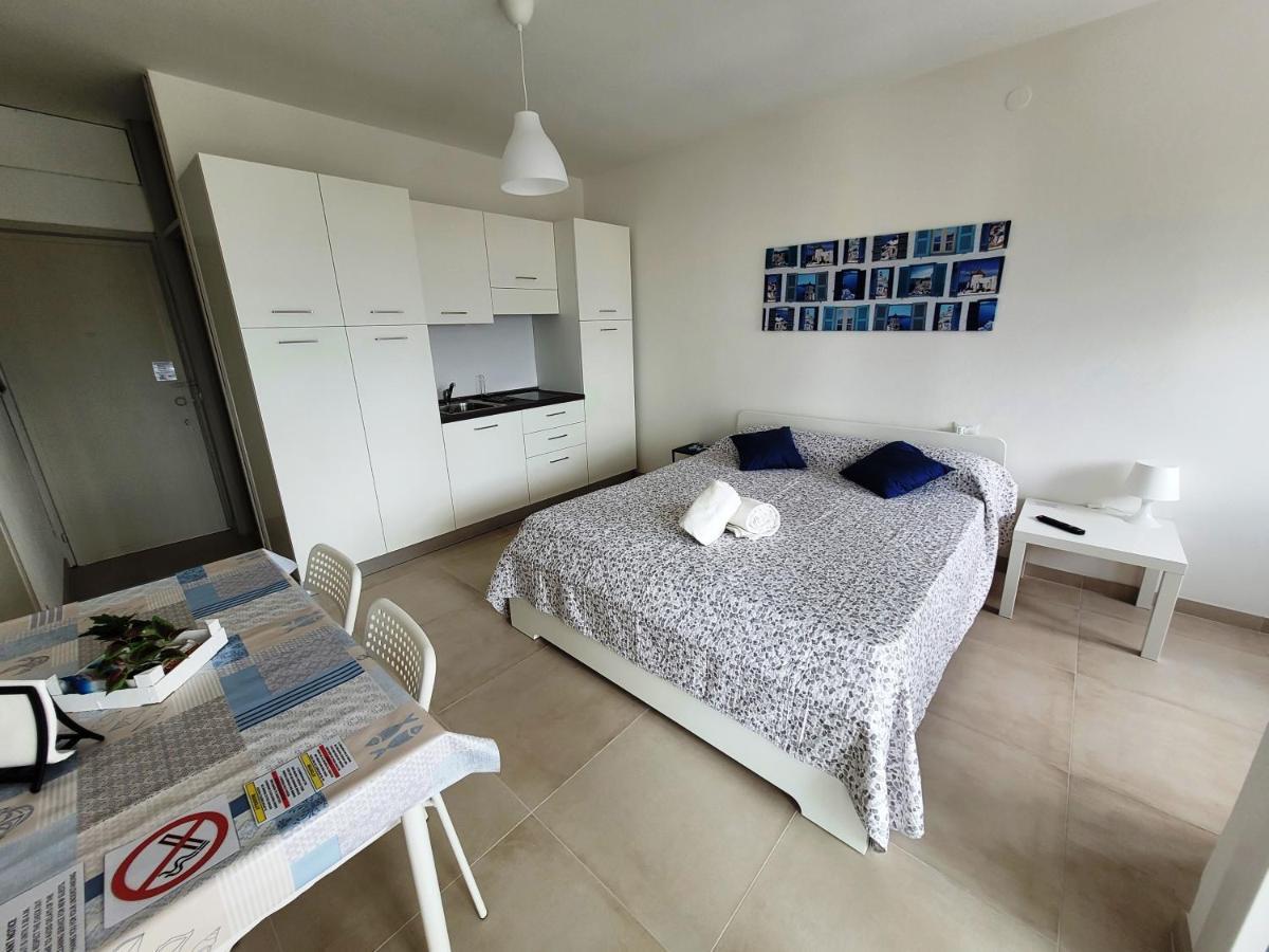 Rosato Double Lagoon & Sunset View Apartment ลินญาโน ซับเบียโดโร ภายนอก รูปภาพ