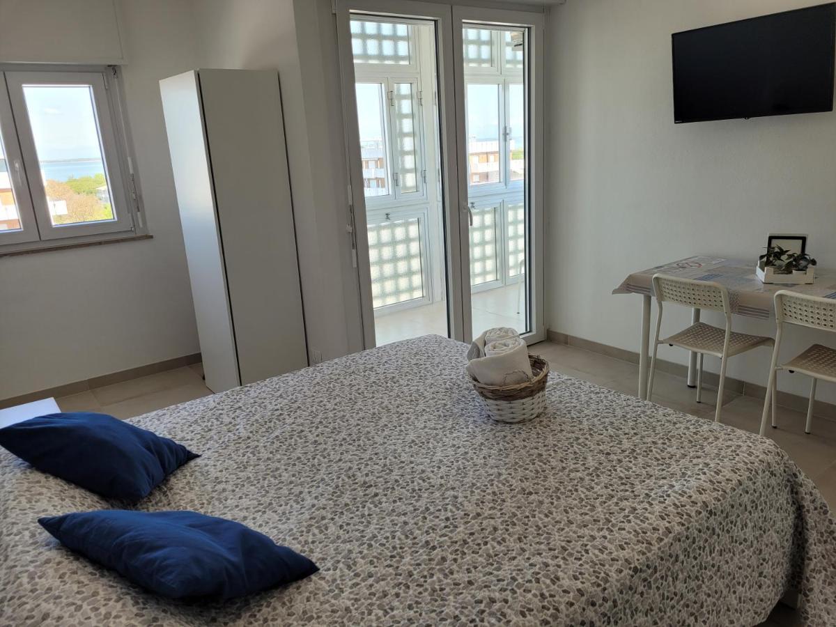 Rosato Double Lagoon & Sunset View Apartment ลินญาโน ซับเบียโดโร ภายนอก รูปภาพ